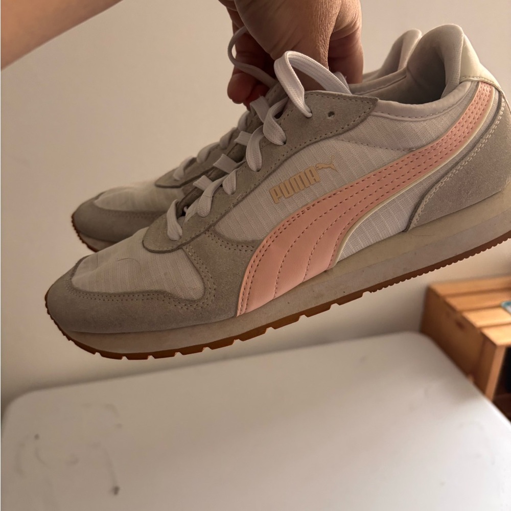 Puma Women's White and Pink Sneakers